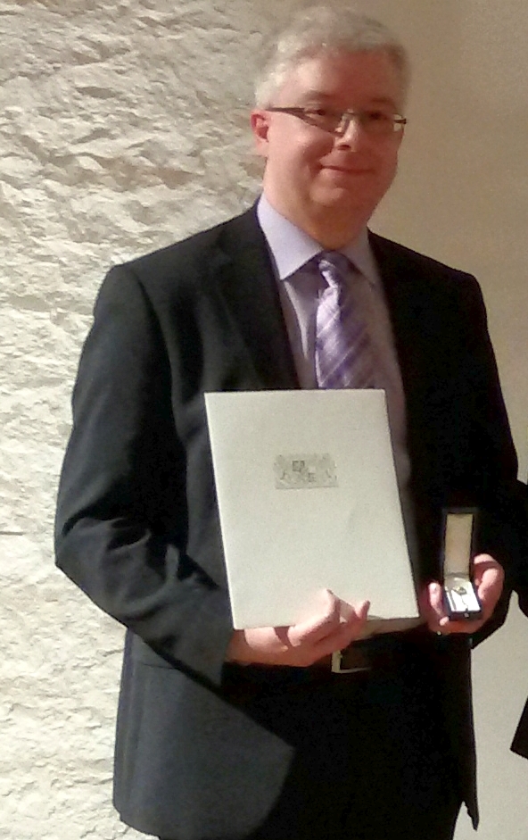 Verleihung des Ehrenzeichens des Bayerischen Ministerpräsidenten für Verdienste im Ehrenamt an Präsident Berthold Gaß