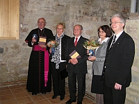von links nach rechts: Weihbischof em. Helmut Bauer, Regina Rinke, Prof. Gottfried Rehm, Dorothea Rehm, Präsident Berthold Gaß